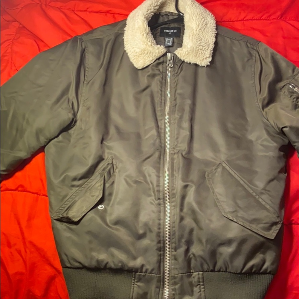 FOREVER 21 LIMITED EDITION BOMBER JACKET